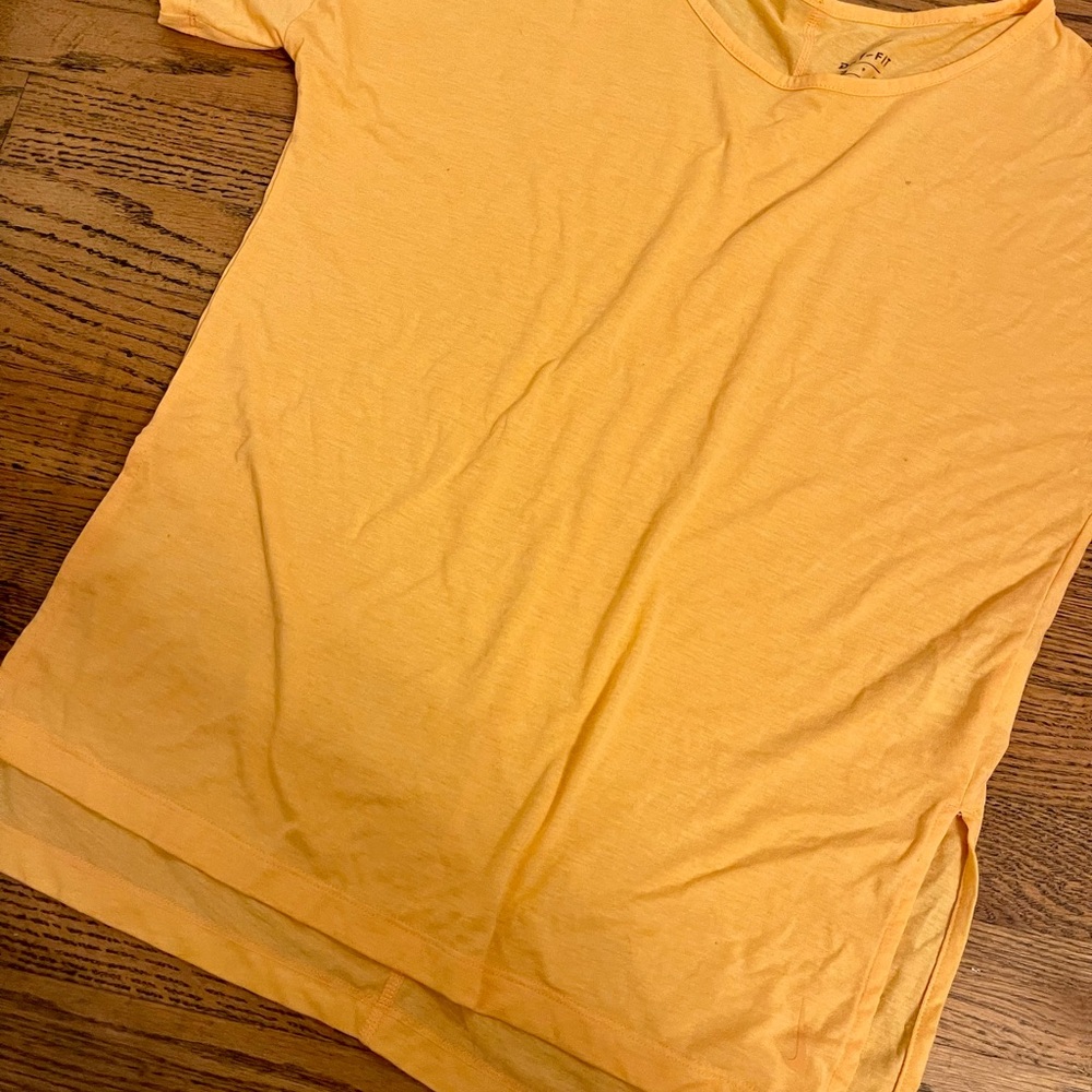 Nike Men's Sunburst Yellow Tee